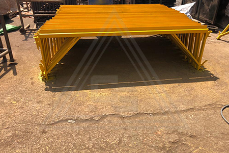 Loading Bay Transom